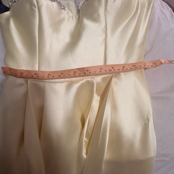 IT’S PROM SEASON!!! Sherri Hill Prom dress - Picture 13 of 14